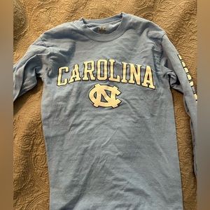 Men's size small North Carolina UNC Tarheels long sleeved tee